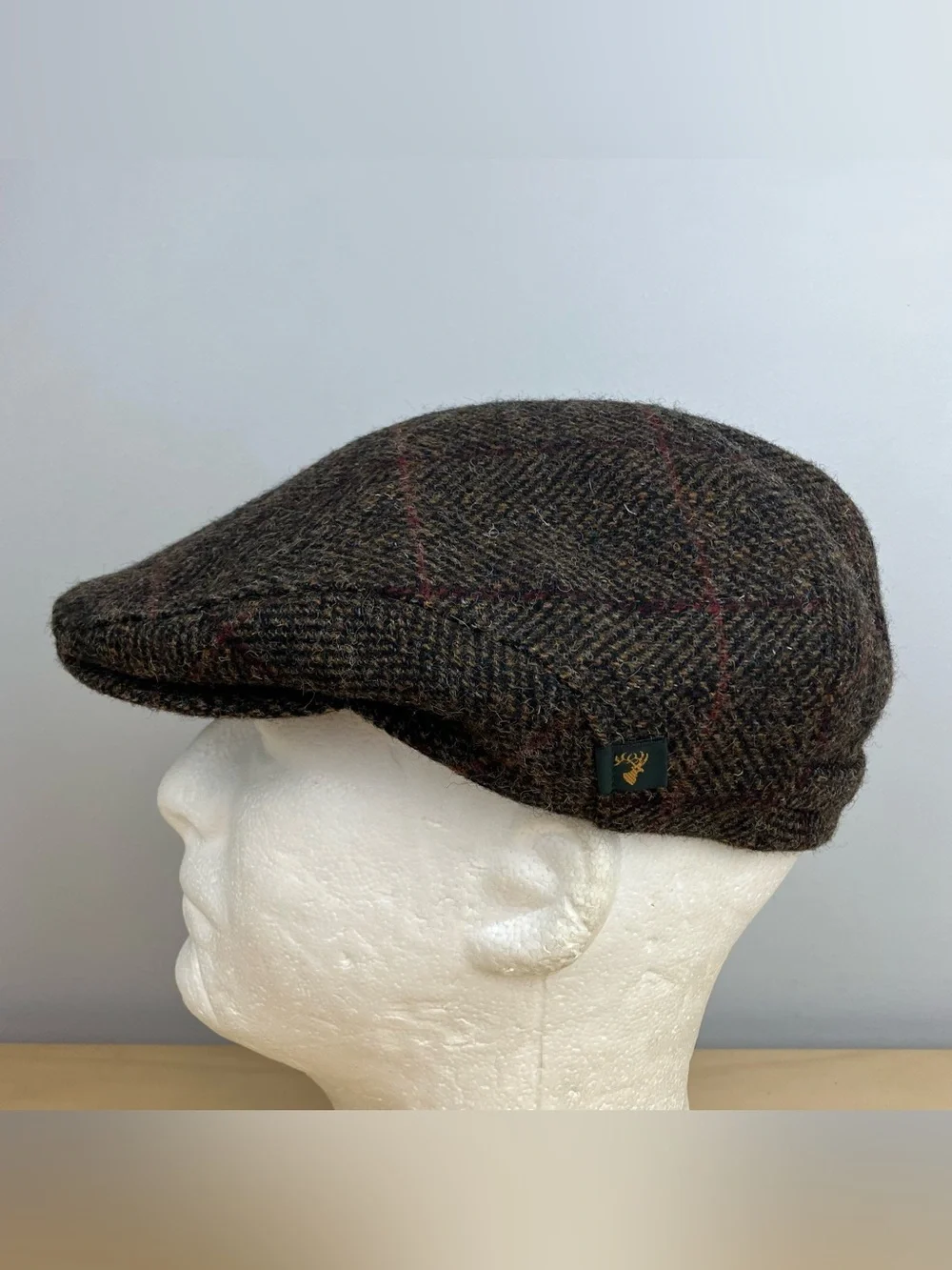 Mucros Weavers Hat Trinity Tweed 100% Wool Newsboy Cabbie Hat Size M Brown Plaid